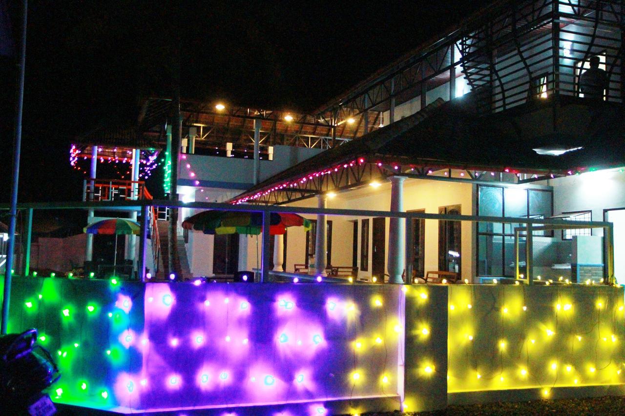 Chaandhni Lake View Hotel Alappuzha Eksteriør billede